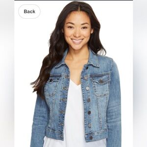 Kut from the Kloth Helena denim jacket! Sz L